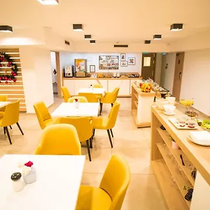 Kvihotel - The Smart 4*, Budapest Ungheria